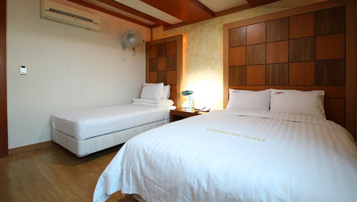 Cherbourg Hotel Cheonan Exterior photo